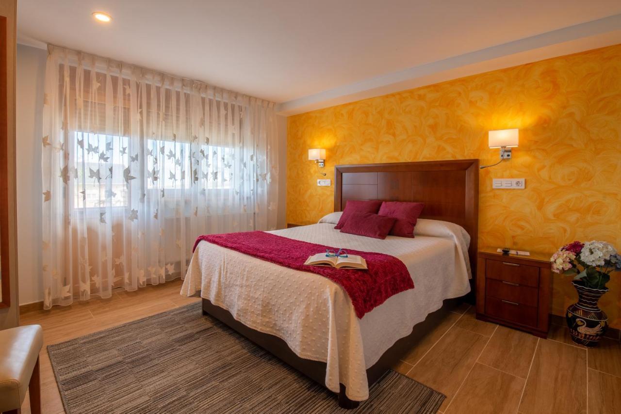 Hotel El Pinar Villapedre المظهر الخارجي الصورة
