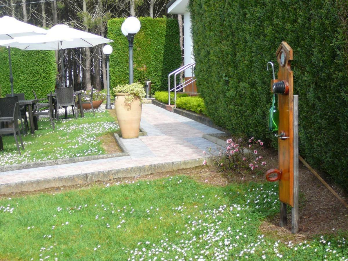 Hotel El Pinar Villapedre المظهر الخارجي الصورة